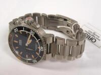 ORIS AUTOMATIC AQUIS CARLOS COSTE LIMITED EDITION IV 201/2000 WATCH, FRONT SAPPHIRE CRYSTAL, 500M WATER RESISTANT, PRESSURE RESISTANT, TITANIUM CASE, - Store Display, No Box, No Papers<br />