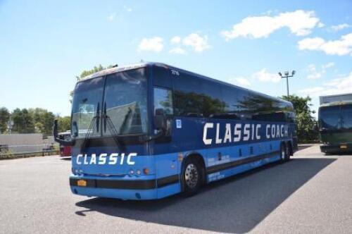 (2007) PREVOST X3-45 Passenger Coach w/ DD Series 60 Engine, ZF AS Tronic Trans, Wheelchair Lift / ADA, VIN # 2PCGXXXXXXXXXXXXX, Fleet # 2710, Miles:<br />